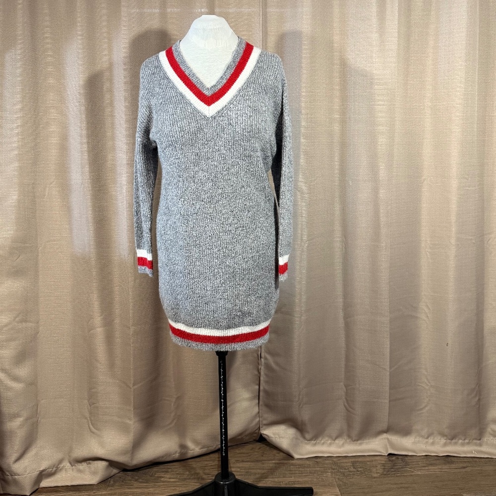 Dreamers | Long Sleeve Dress with Red Accents | M/L